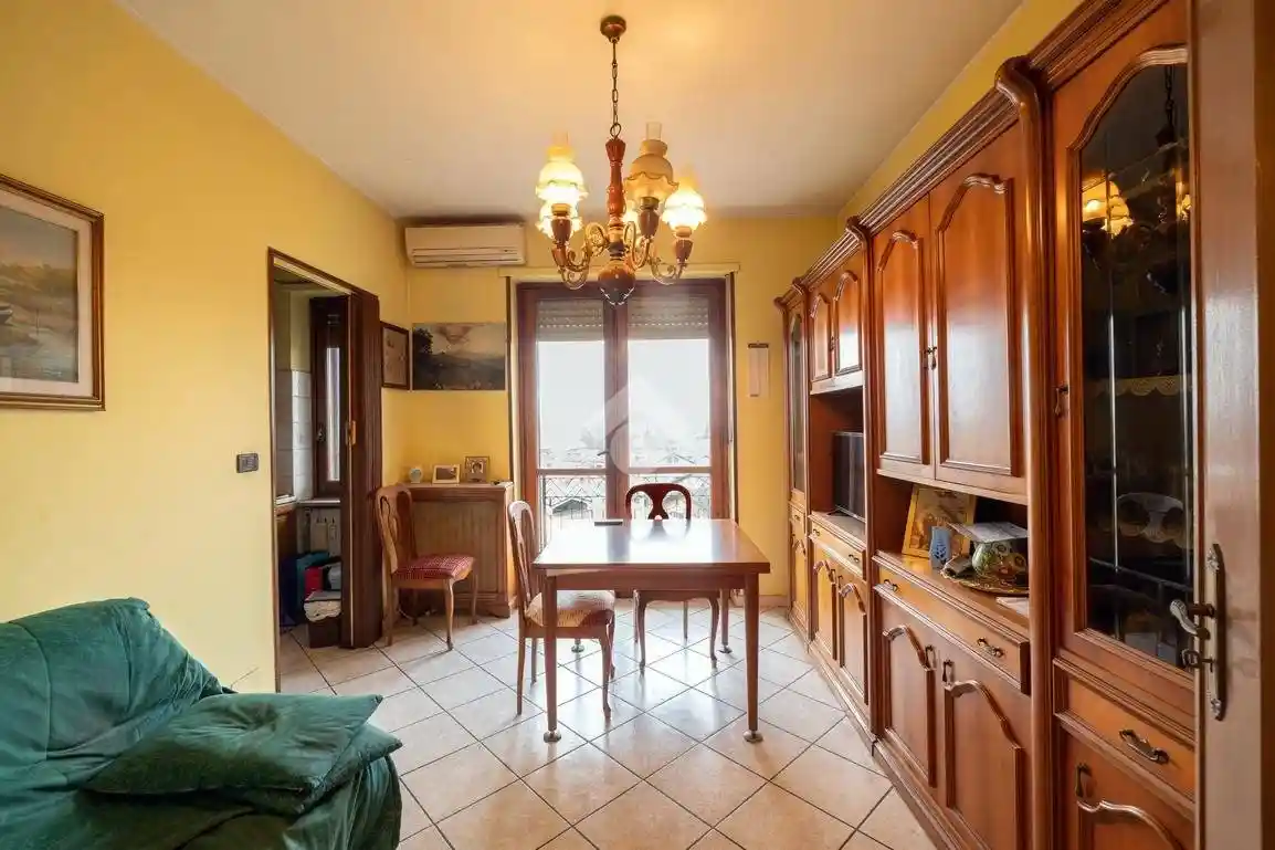 Appartamento in vendita a Riva Presso Chieri