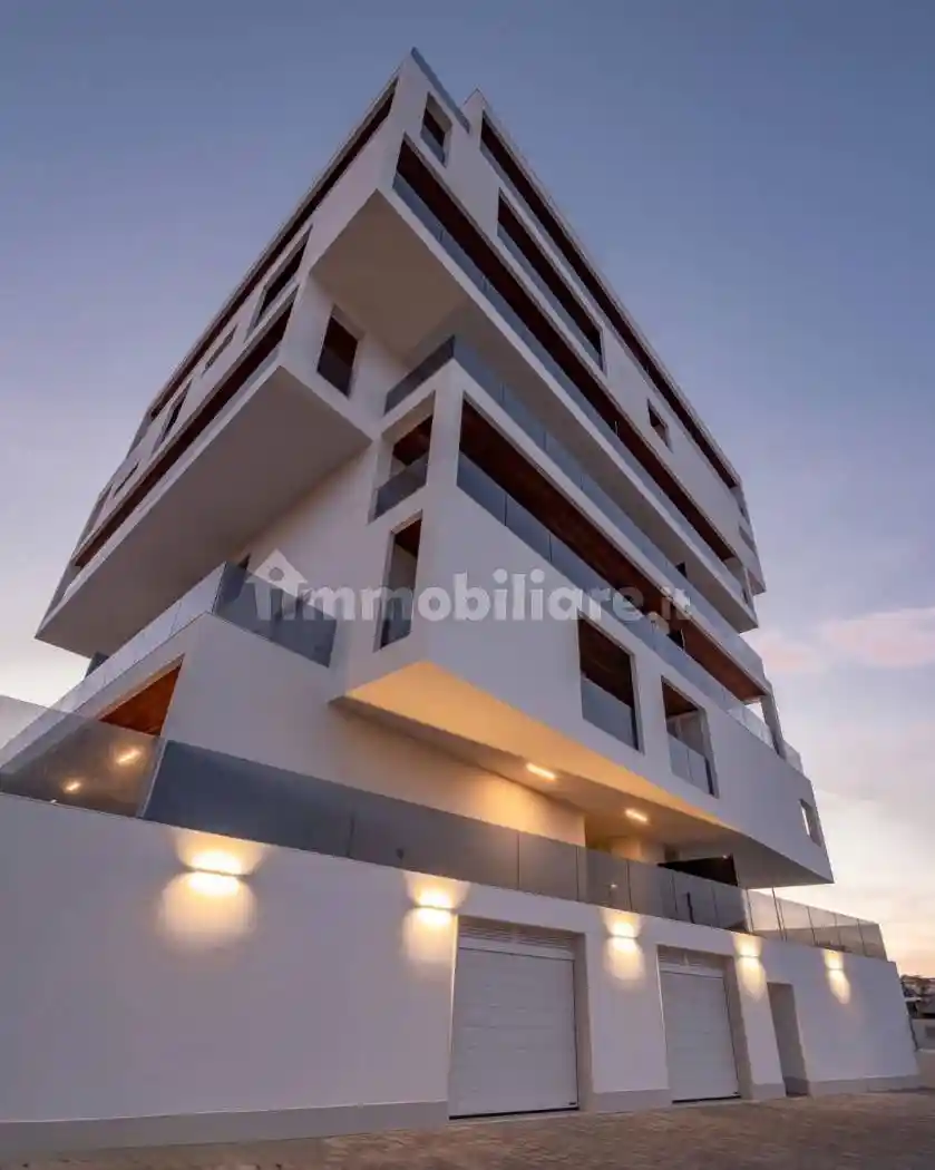 Trilocale via Ferdinando Magellano 25, Porto Turistico, Pescara - foto 2