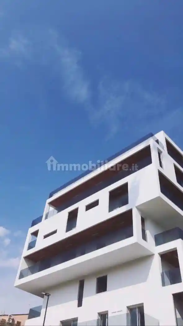 Trilocale via Ferdinando Magellano 25, Porto Turistico, Pescara - foto 3