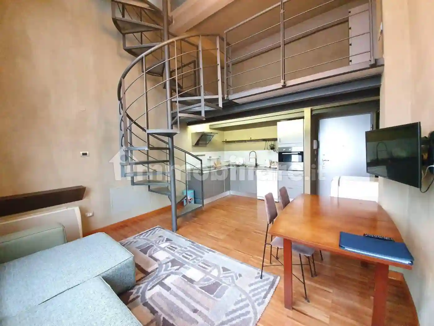 Loft - foto 2