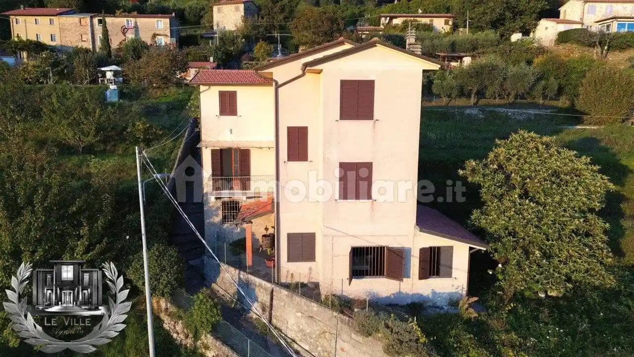 Villa in vendita a Pietrasanta