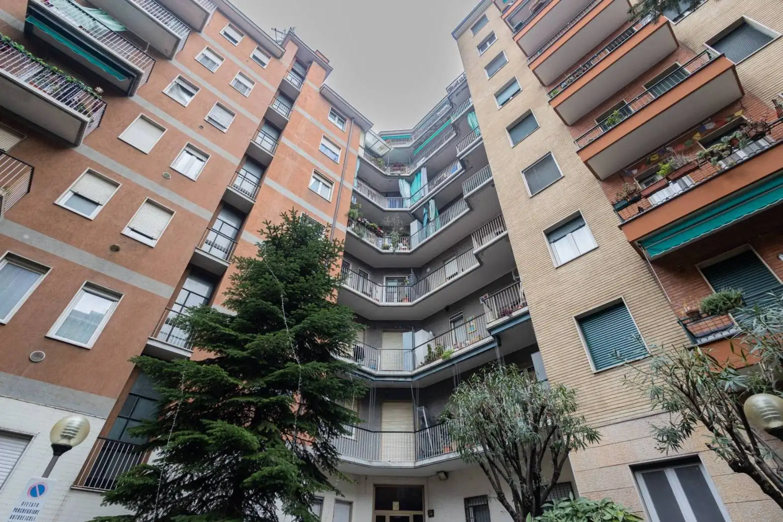 Appartamento in vendita a Milan