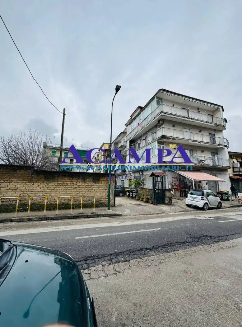 Appartamento in vendita a Napoli