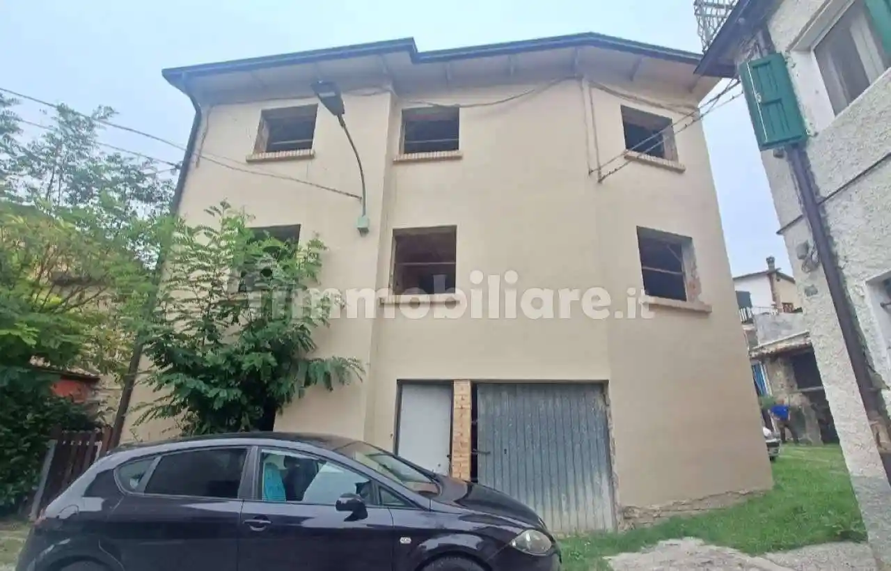 Casa indipendente in vendita a Casina