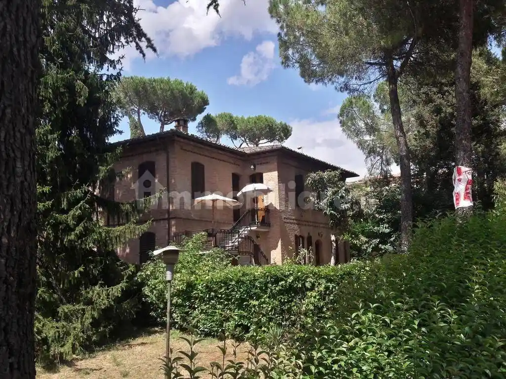 Villa in vendita a Siena