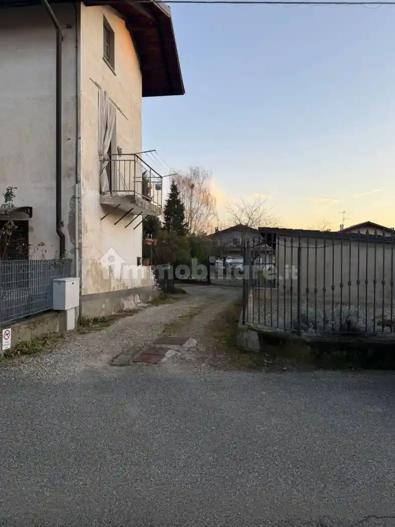 Rustico - Casale in vendita a Biella
