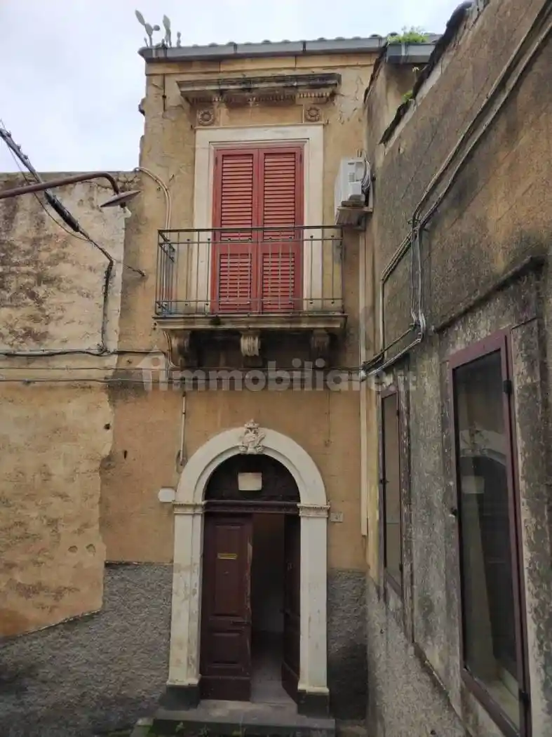 Casa indipendente in vendita a Vizzini