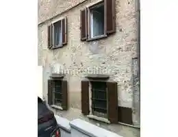 Appartamento in vendita a Gazzada Schianno