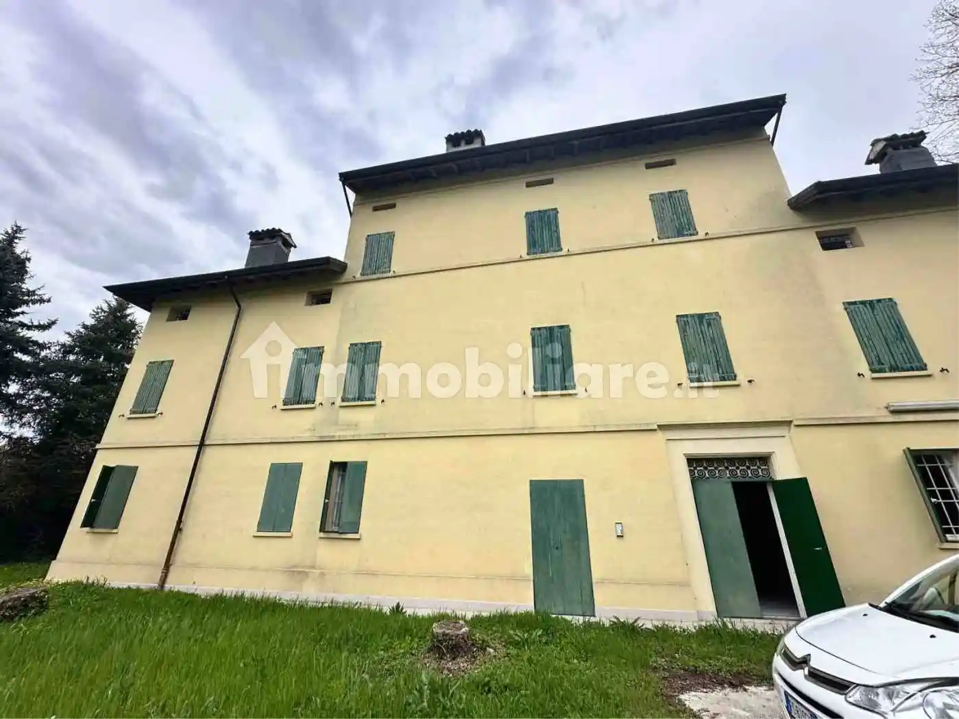 Rustico - Casale in vendita a Ravarino