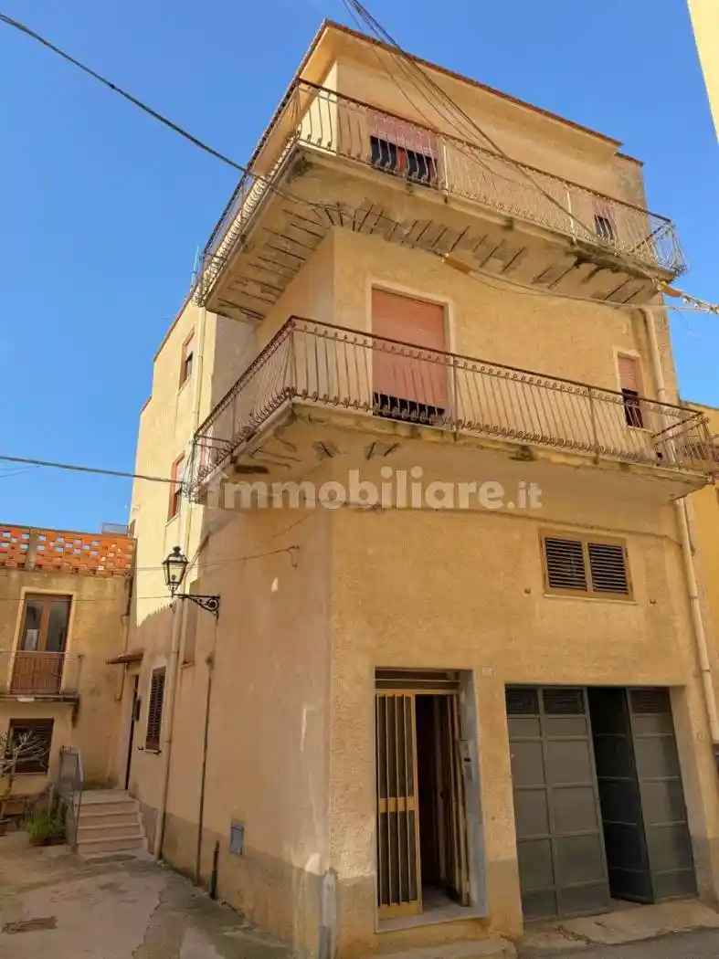 Casa indipendente in vendita a Sambuca di Sicilia