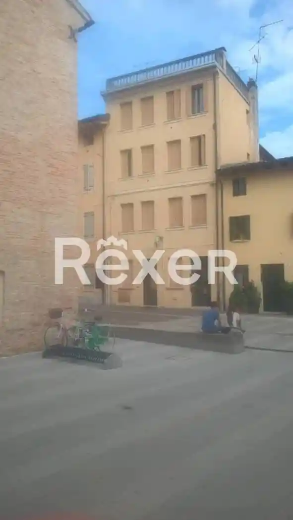 Palazzo - Edificio in vendita a Pordenone