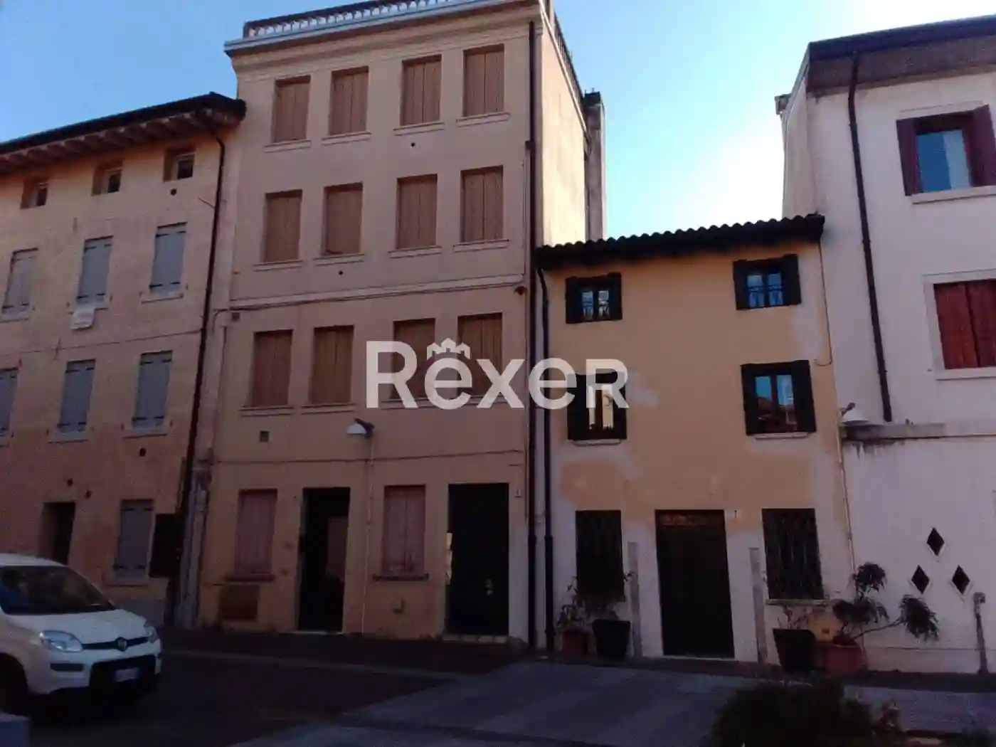 Palazzo - Edificio - foto 2
