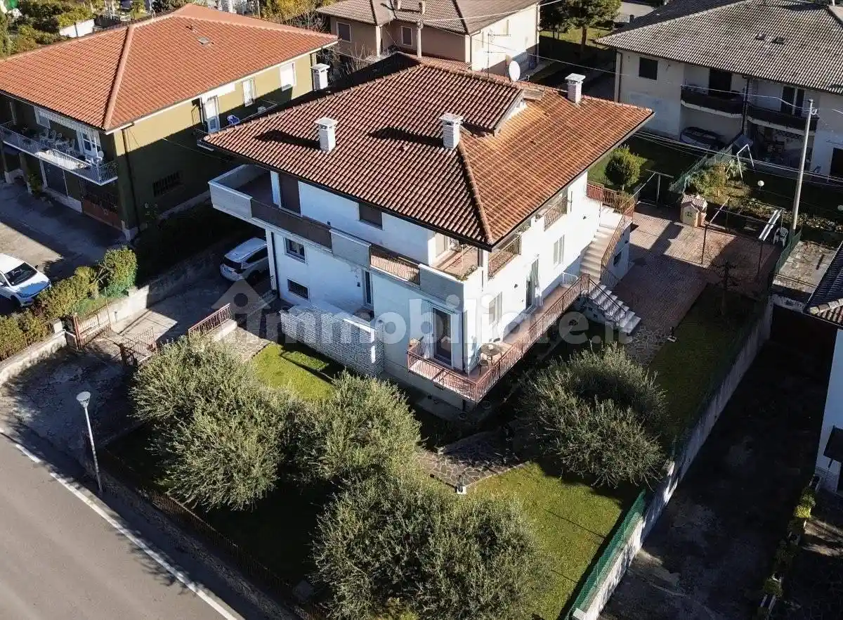 Appartamento in vendita a San Pietro in Cariano