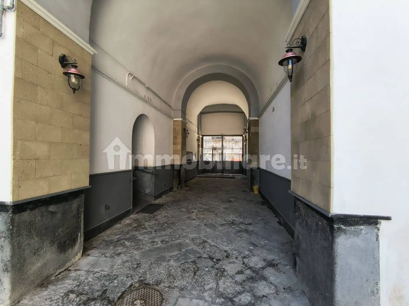 Appartamento in vendita a Napoli