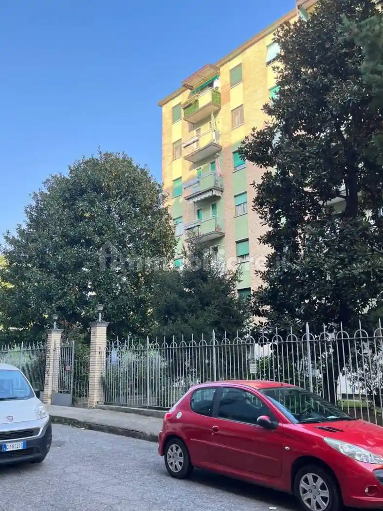 Bilocale via Fiuggi 12/4, Istria, Milano - foto 2