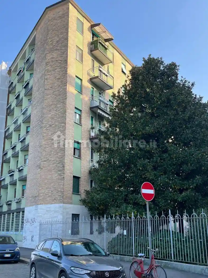 Bilocale via Fiuggi 12/4, Istria, Milano - foto 3