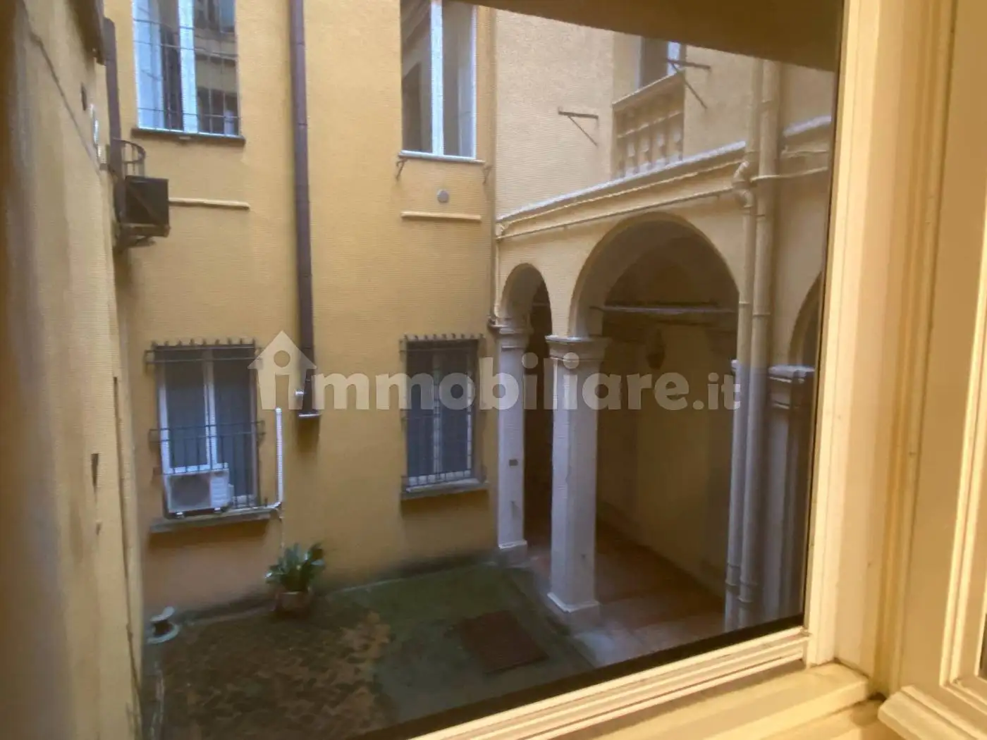 Appartamento in affitto a Bologna