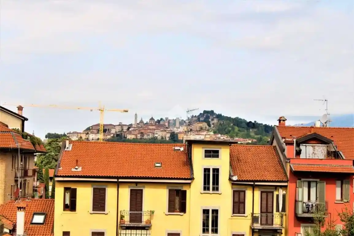 Appartamento in vendita a Bergamo