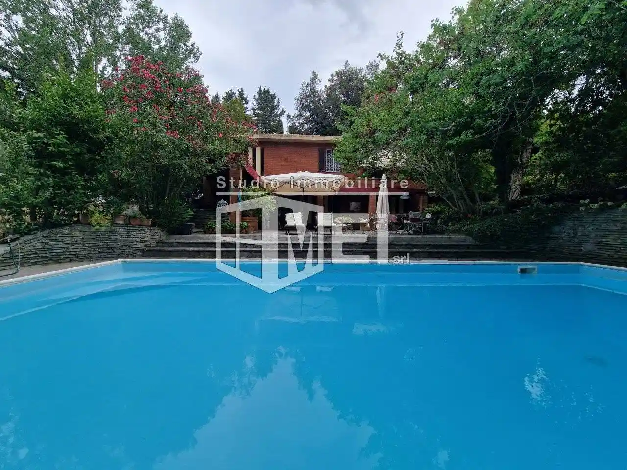 Villa in vendita a Collesalvetti