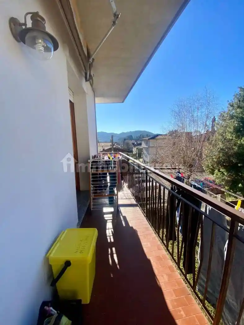 Appartamento in vendita a Carenno