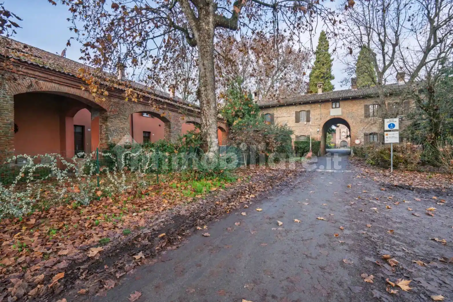 Villa in vendita a Peschiera Borromeo