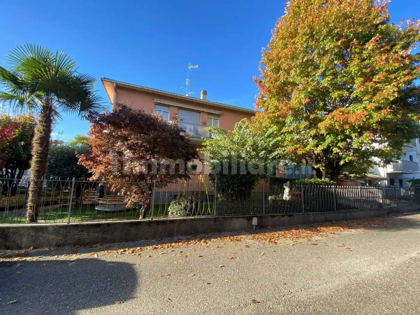 Palazzo - Edificio in vendita a Mariano Comense