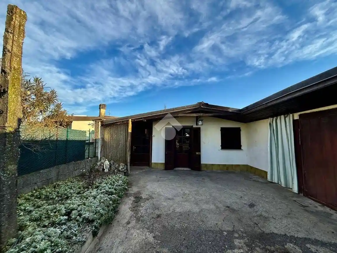 Casa indipendente in vendita a Rovato