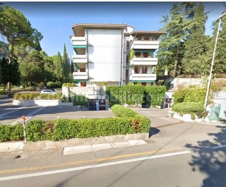 Appartamento in affitto a Garda