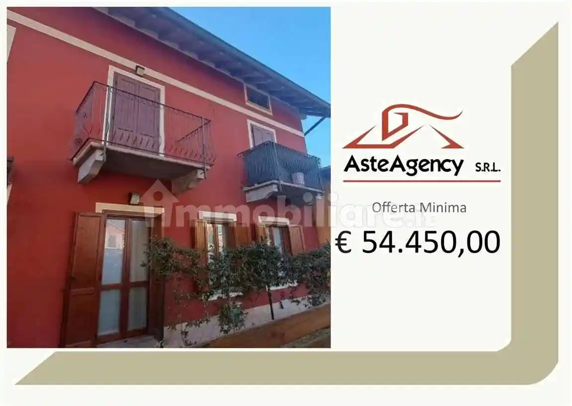 Appartamento in vendita a Taino