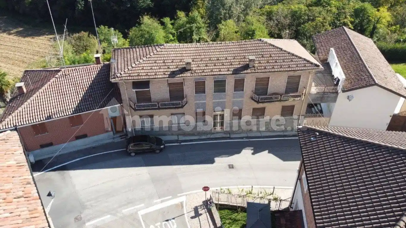 Casa indipendente in vendita a Celle Enomondo