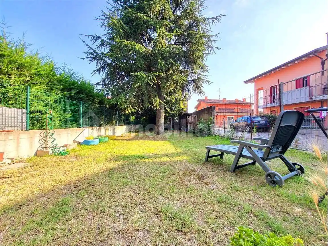 Villa in vendita a Villafranca di Verona