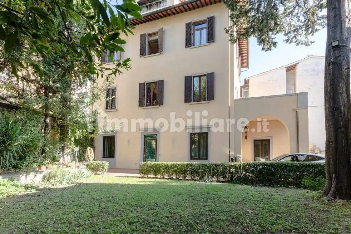Villa in vendita a Firenze