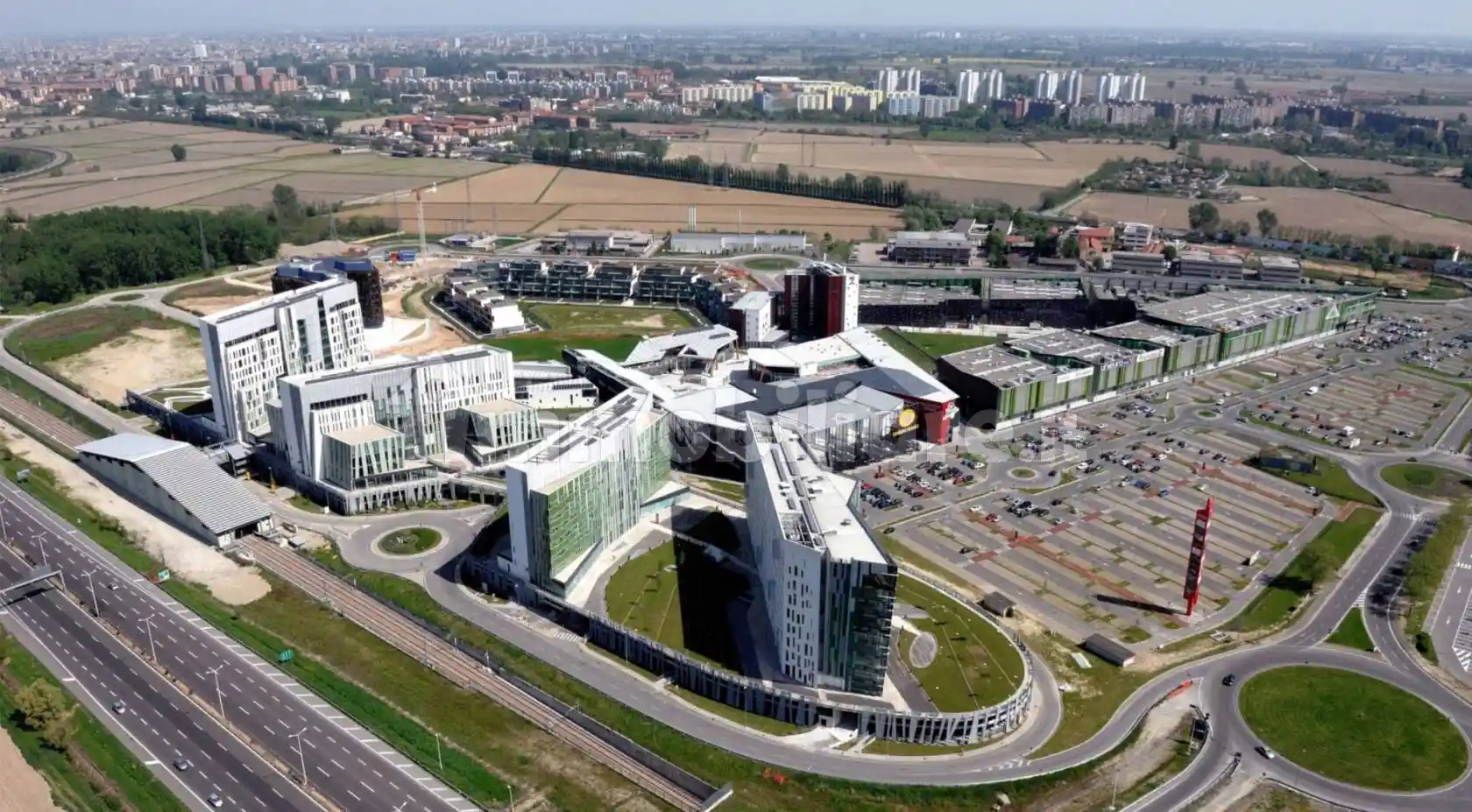 Palazzo - Edificio in vendita a Assago