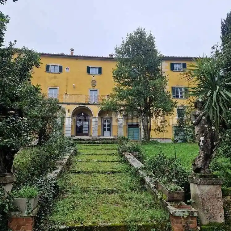 Villa in vendita a Casciana Terme Lari