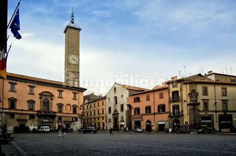 Palazzo - Edificio in vendita a Viterbo