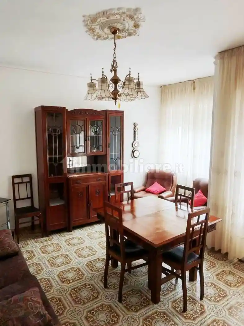 Appartamento in vendita a Falconara Marittima