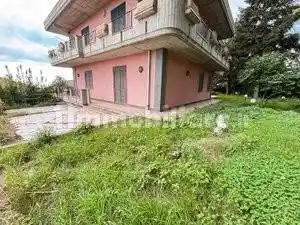 Appartamento in vendita a Pedara