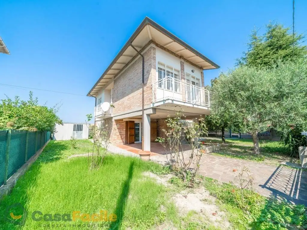 Villa in vendita a Cesena