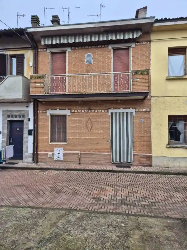 Casa indipendente in vendita a Torre de' Negri