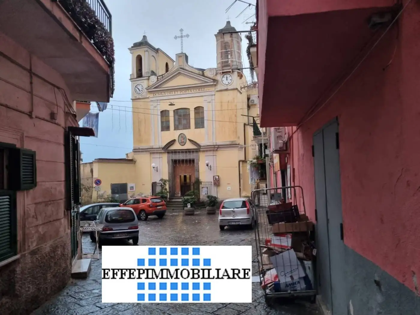 Appartamento in vendita a Napoli