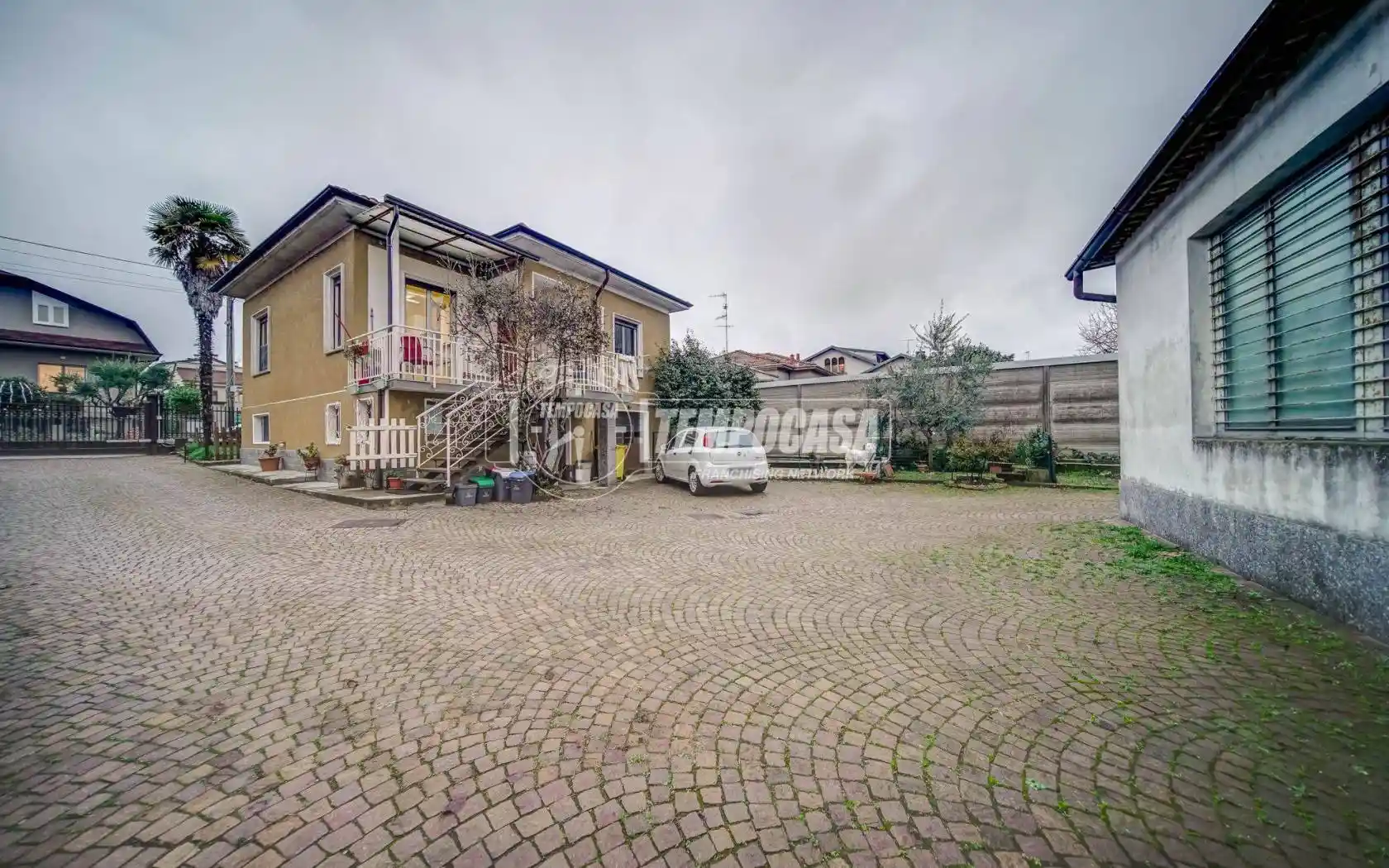 Villa in vendita a Cavaria con Premezzo