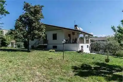 Villa in vendita a Muggia