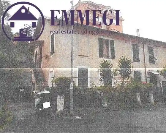 Appartamento in vendita a Imperia