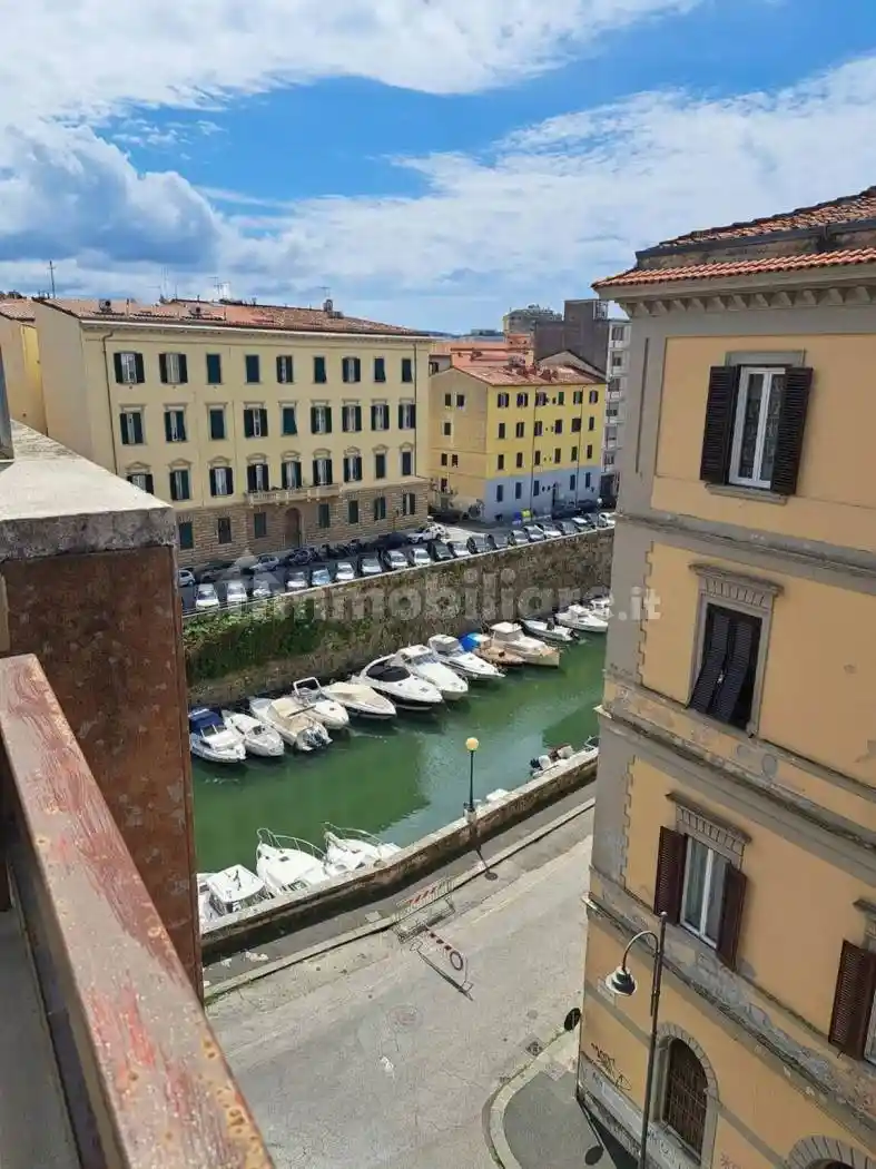 Appartamento in vendita a Livorno
