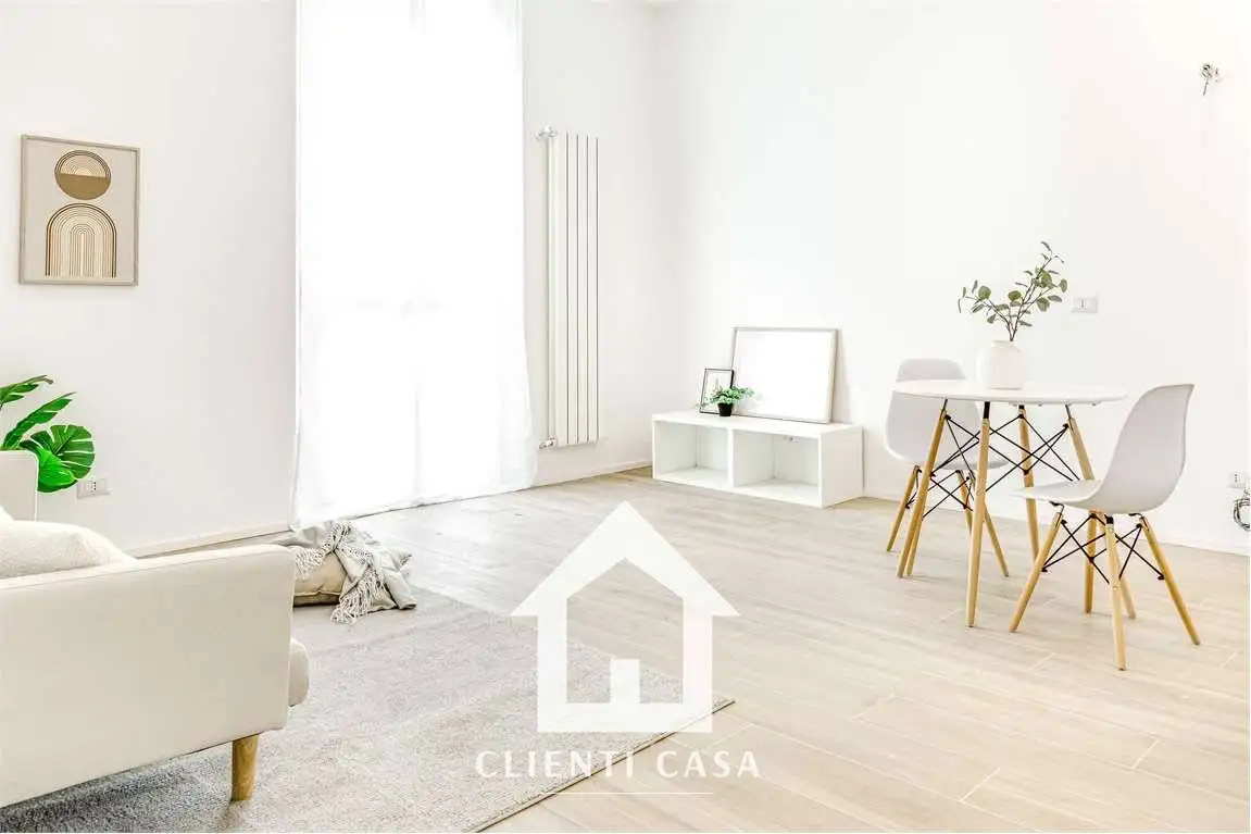 Appartamento in vendita a Milan