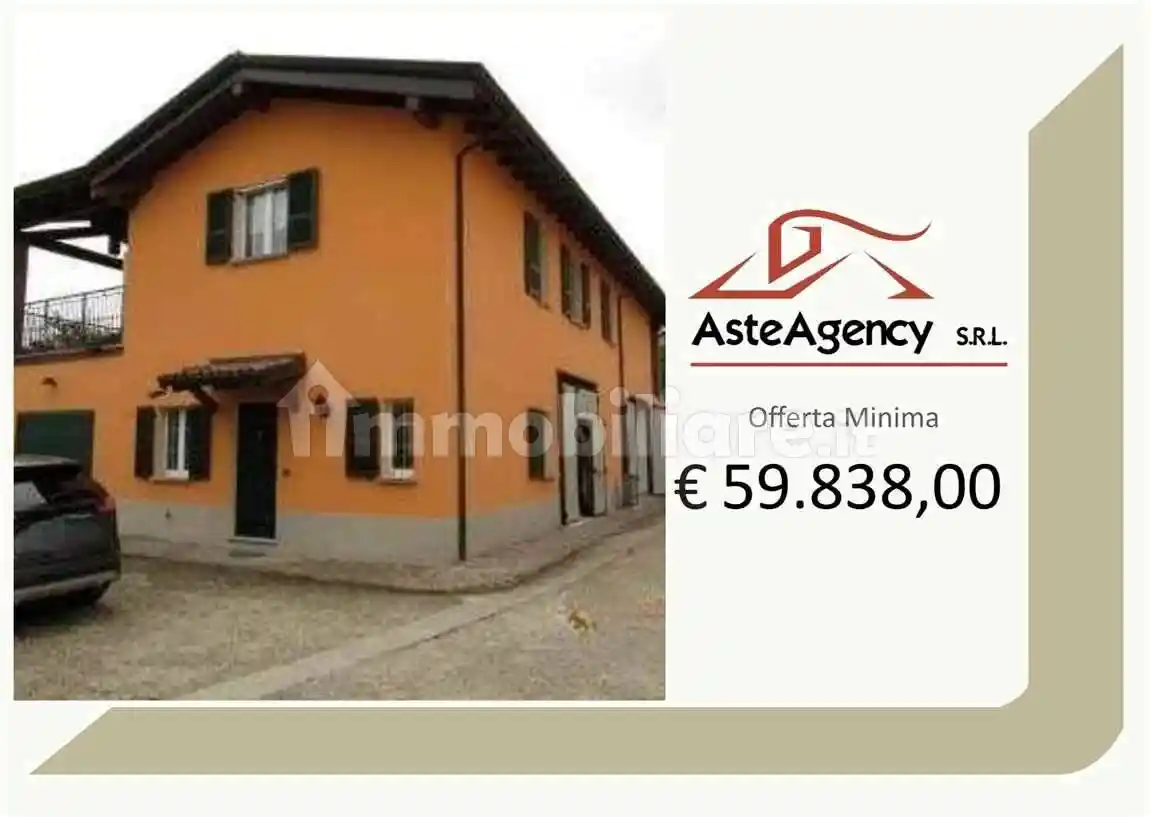 Casa indipendente in vendita a Santa Maria della Versa