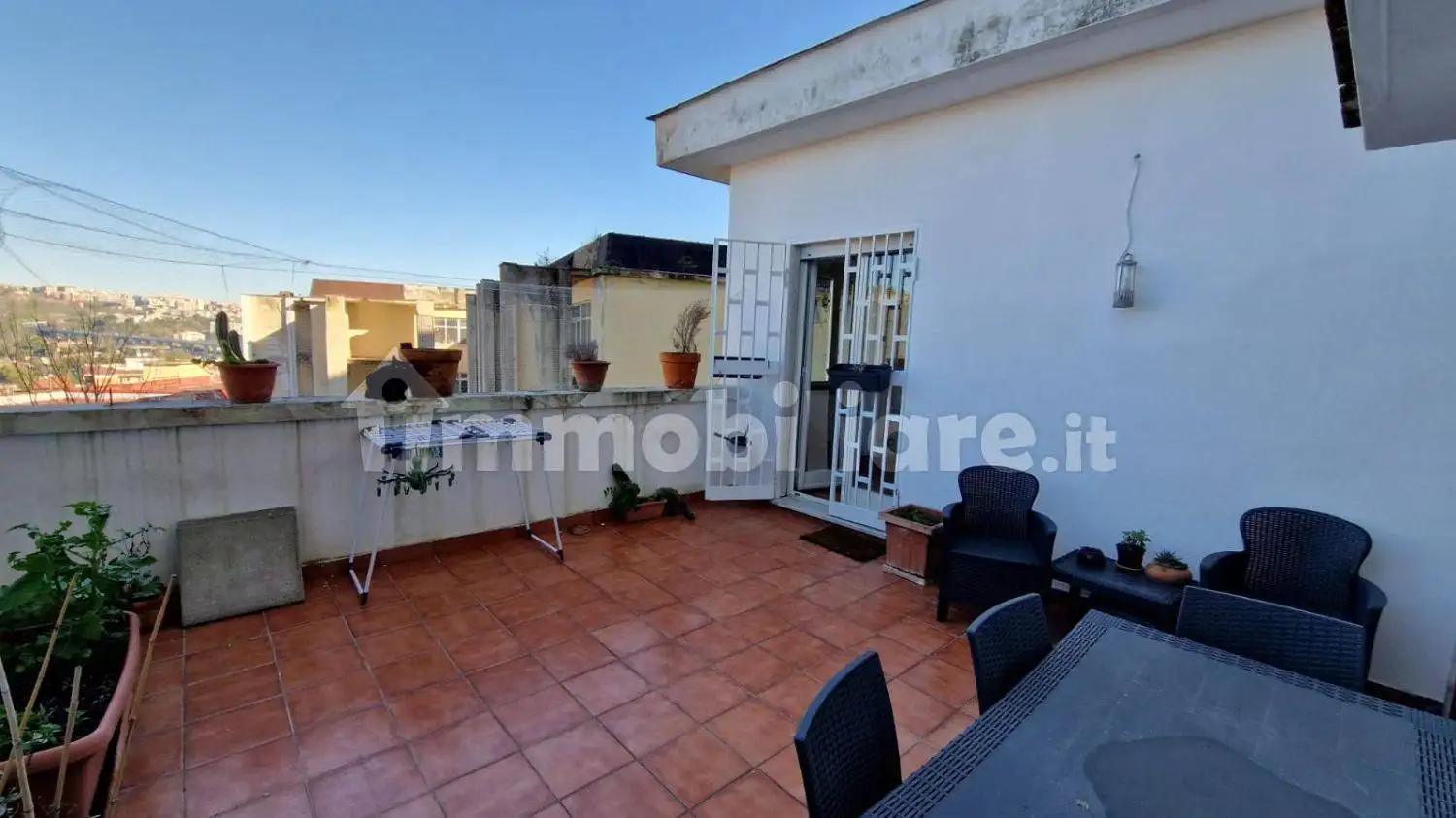 Appartamento in affitto a Napoli