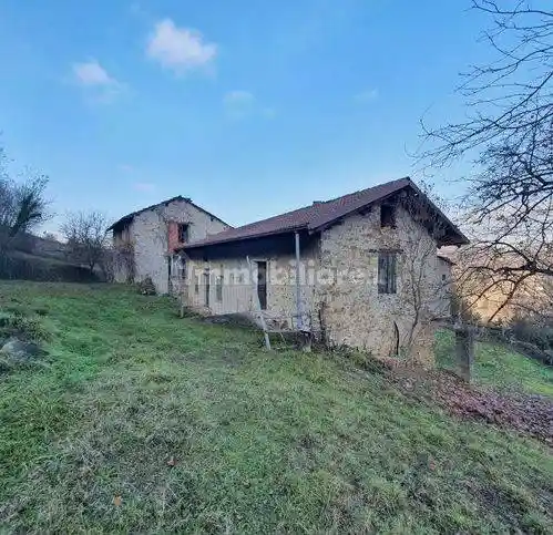 Rustico - Casale in vendita a Bubbio