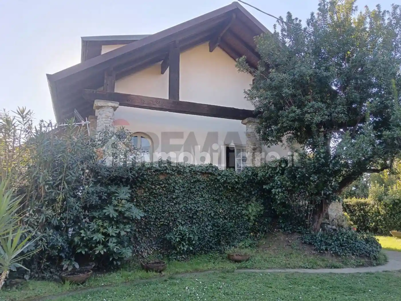 Villa in vendita a Massa