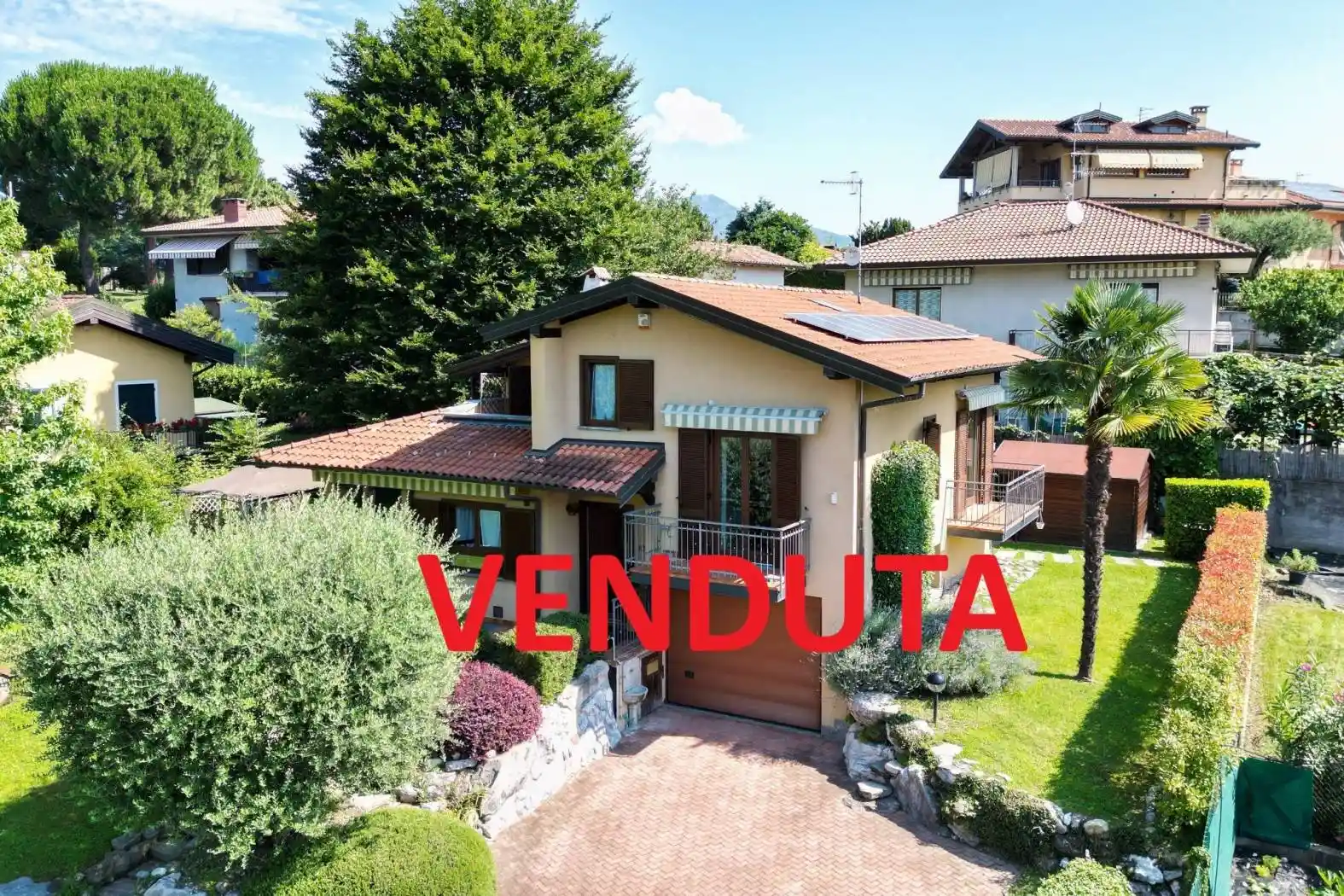 Villa in vendita a Besozzo